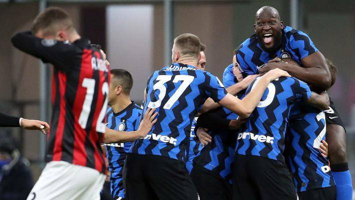 免签卡塞米罗赌一把！国米补腰破局，典礼中场意甲再相逢悬念拉满